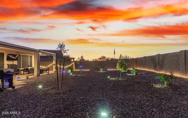 8210 W NOBLE PRAIRIE Way, Florence, AZ 85132