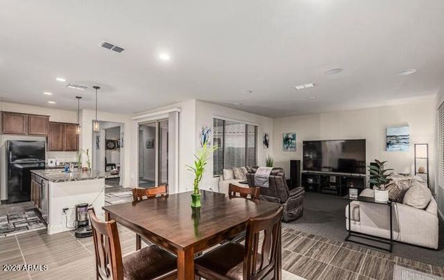 8210 W NOBLE PRAIRIE Way, Florence, AZ 85132