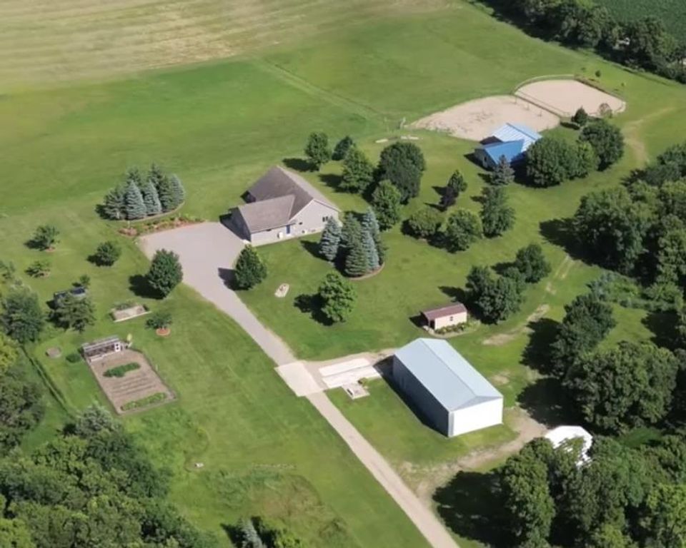 11166 State Highway 24 NW, Annandale, MN 55302