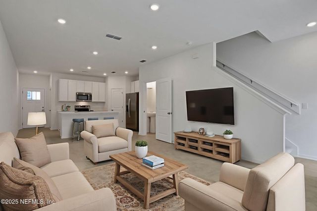 3744 ATHENIAN Way, Middleburg, FL 32068