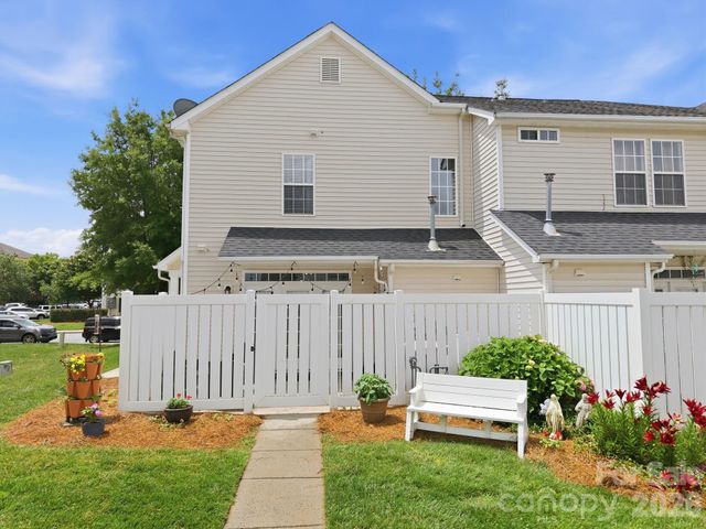 4130 Town Center Road, Harrisburg, NC 28075