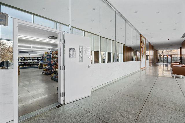 3600 N Lake Shore Drive 2122, Chicago, IL 60613