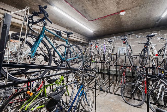 3600 N Lake Shore Drive 2122, Chicago, IL 60613