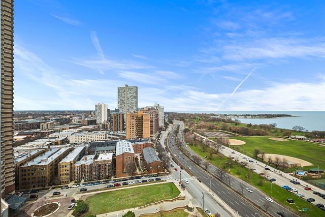 3600 N Lake Shore Drive 2122, Chicago, IL 60613