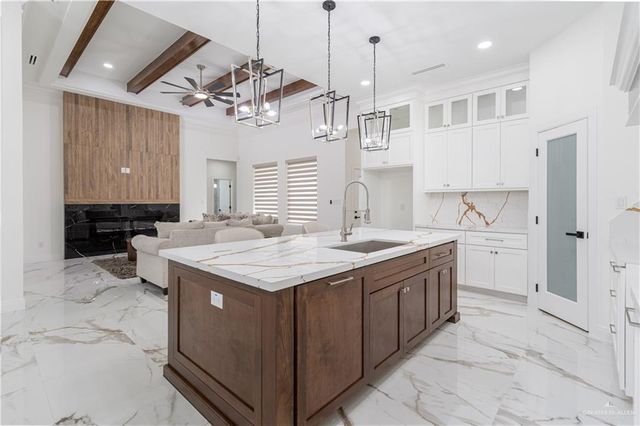 907 Azalea Street, Mission, TX 78573