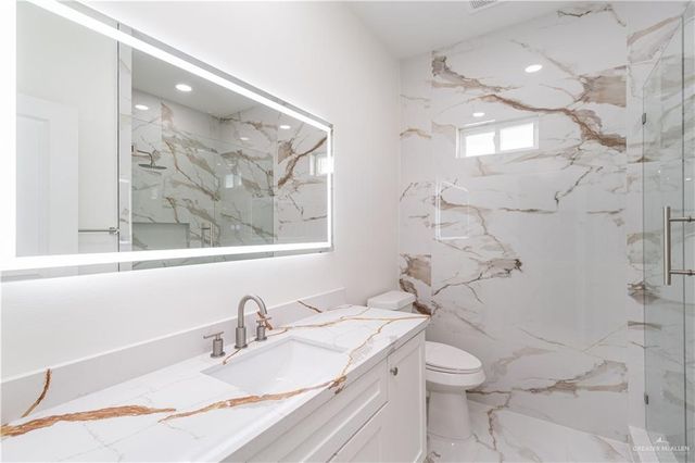 907 Azalea Street, Mission, TX 78573