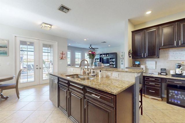 10551 Long Leaf Lane, Wellington, FL 33414