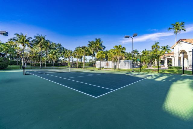 10551 Long Leaf Lane, Wellington, FL 33414