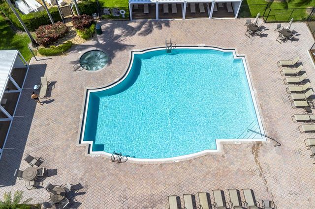 10551 Long Leaf Lane, Wellington, FL 33414