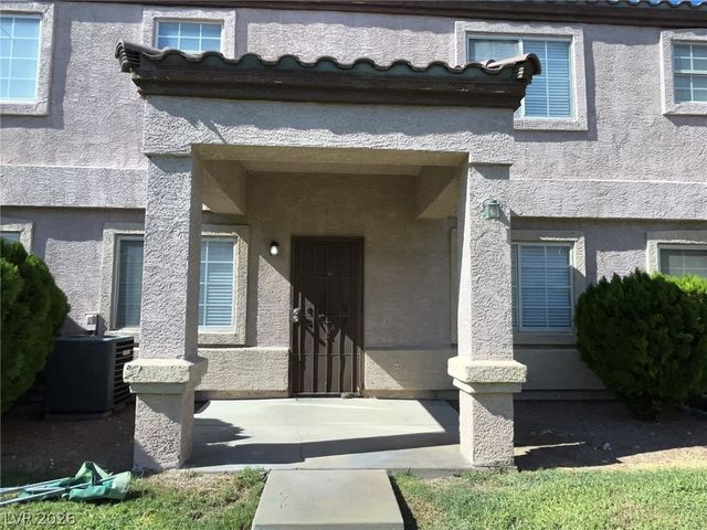 2525 Sierra Bello Avenue 105, Las Vegas, NV 89106