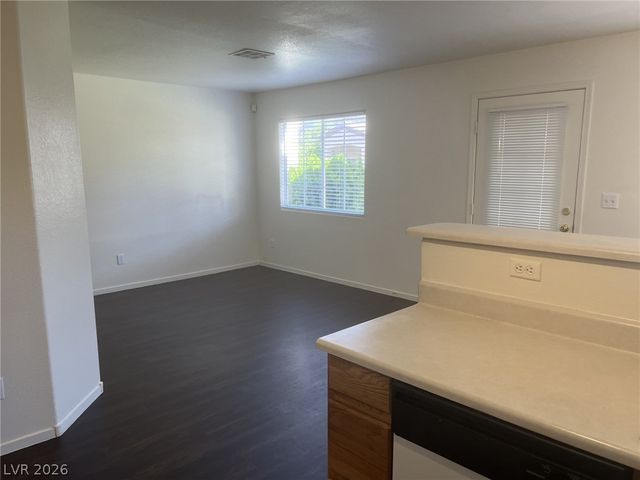 2525 Sierra Bello Avenue 105, Las Vegas, NV 89106