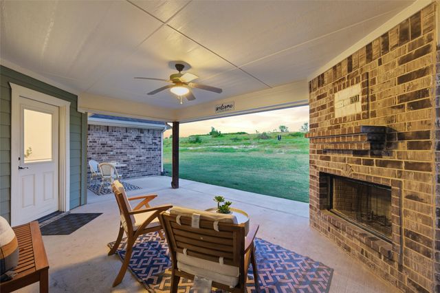 1029 Cloudy Court, Weatherford, TX 76085