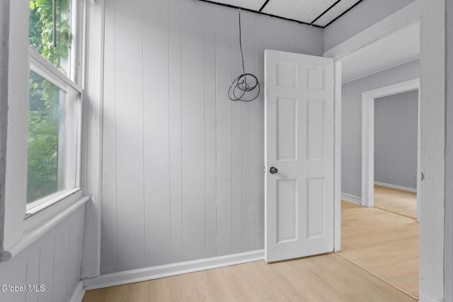 372 9th st Street, Troy, NY 12180