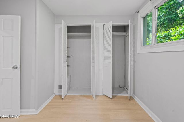 372 9th st Street, Troy, NY 12180