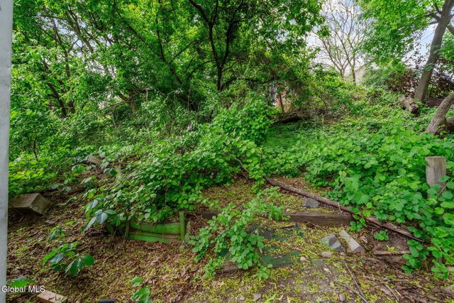 372 9th st Street, Troy, NY 12180