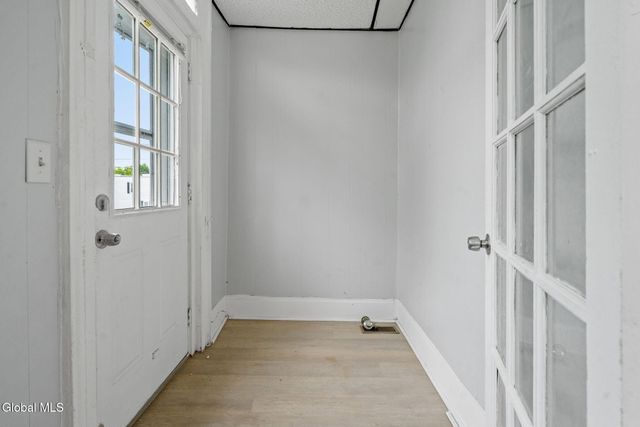 372 9th st Street, Troy, NY 12180