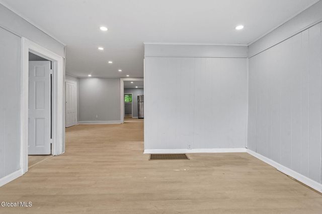 372 9th st Street, Troy, NY 12180