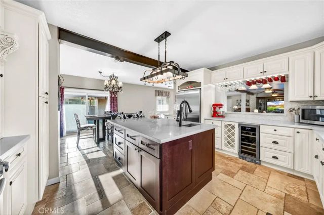 9312 Avenida Altura Bella, Cherry Valley, CA 92223
