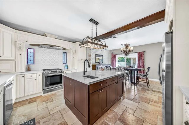 9312 Avenida Altura Bella, Cherry Valley, CA 92223