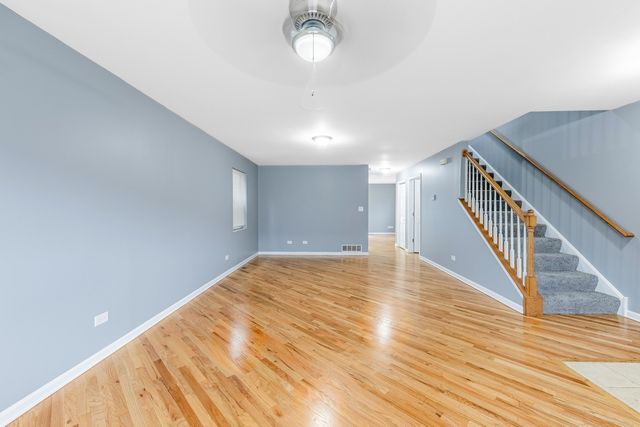 9138 S Greenwood Avenue, Chicago, IL 60619