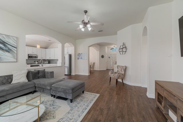 1008 Yarnell Place, Plano, TX 75094