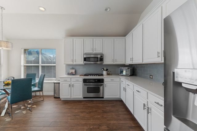 1008 Yarnell Place, Plano, TX 75094