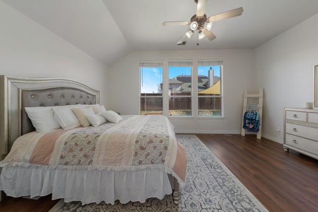 1008 Yarnell Place, Plano, TX 75094