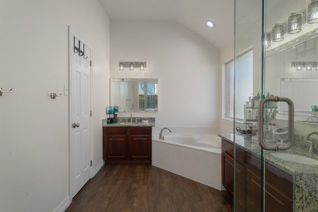 1008 Yarnell Place, Plano, TX 75094