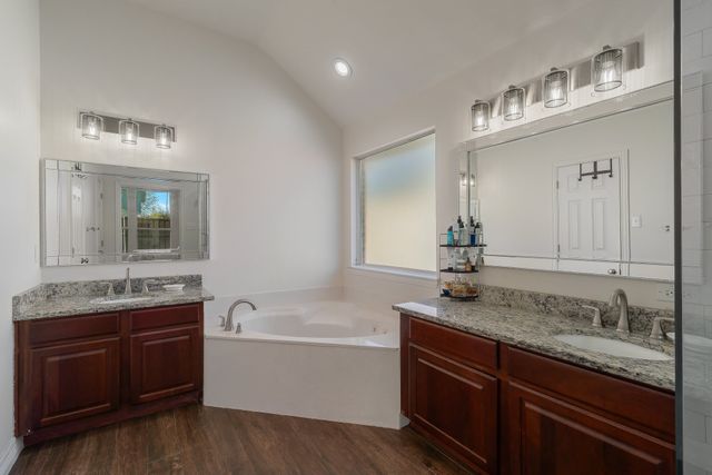 1008 Yarnell Place, Plano, TX 75094