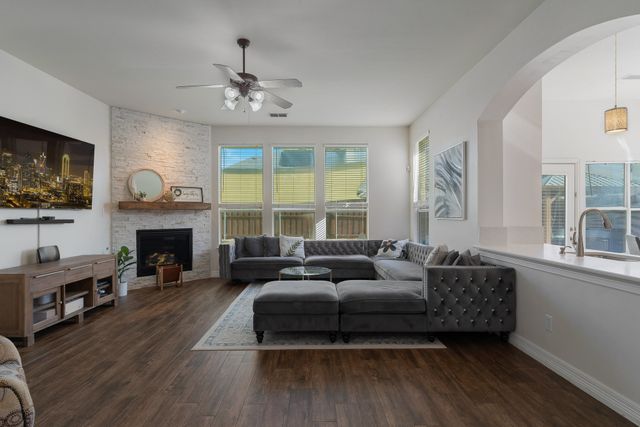 1008 Yarnell Place, Plano, TX 75094