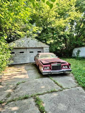 14045 Edmore Drive, Detroit, MI 48205