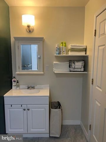 1029 RIDGE AVE, Philadelphia, PA 19123