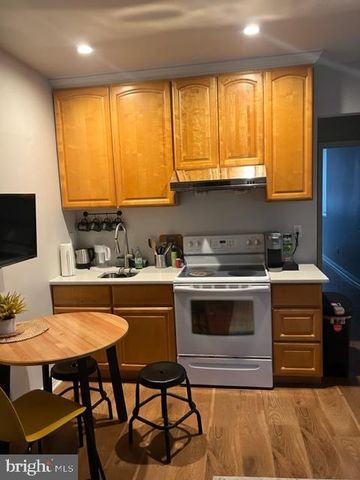 1029 RIDGE AVE, Philadelphia, PA 19123