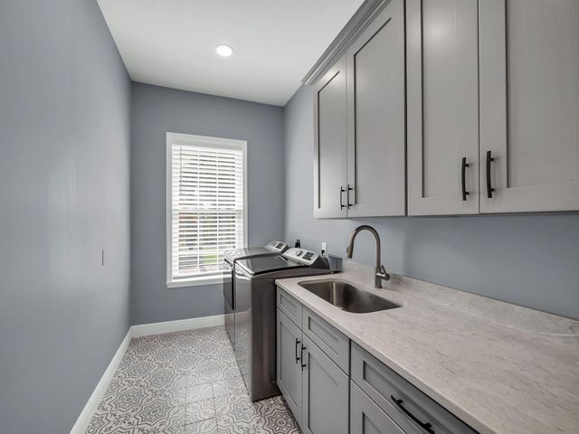 7701 Silver Oak Drive, Port St Lucie, FL 34952