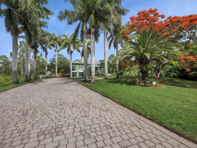 7701 Silver Oak Drive, Port St Lucie, FL 34952