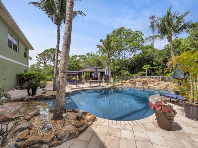 7701 Silver Oak Drive, Port St Lucie, FL 34952