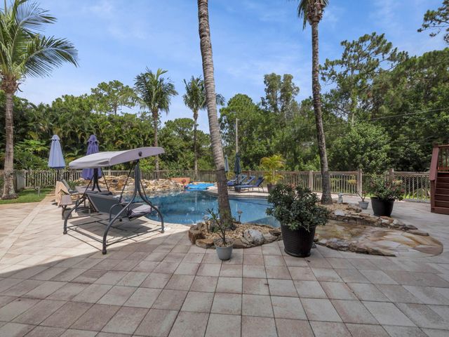 7701 Silver Oak Drive, Port St Lucie, FL 34952