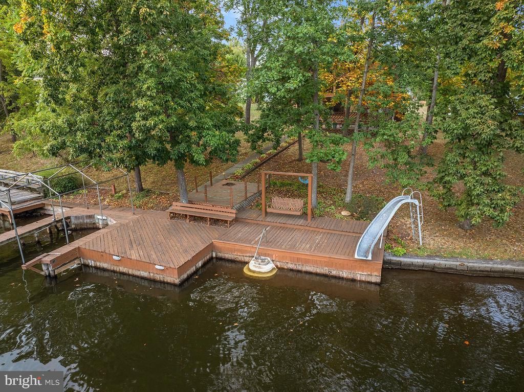 198 LONGSTREET DR, Gettysburg, PA 17325