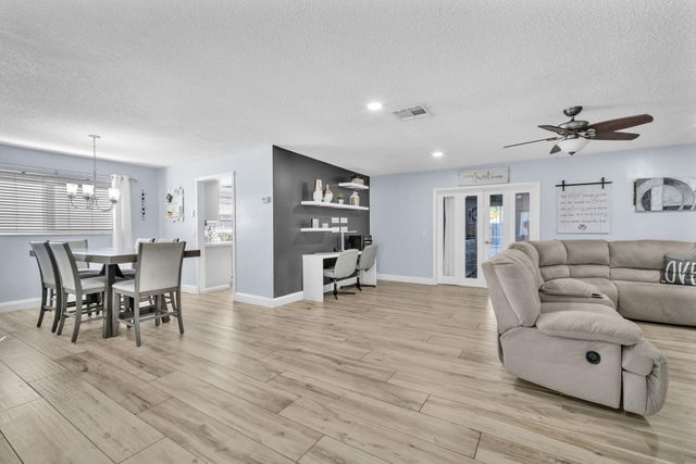 9591 Park Row, Boca Raton, FL 33428