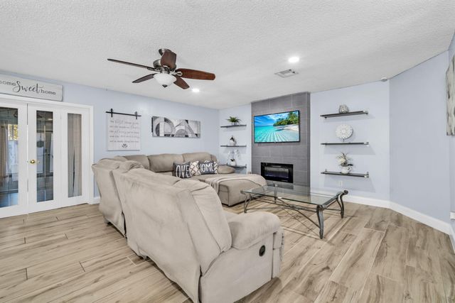 9591 Park Row, Boca Raton, FL 33428