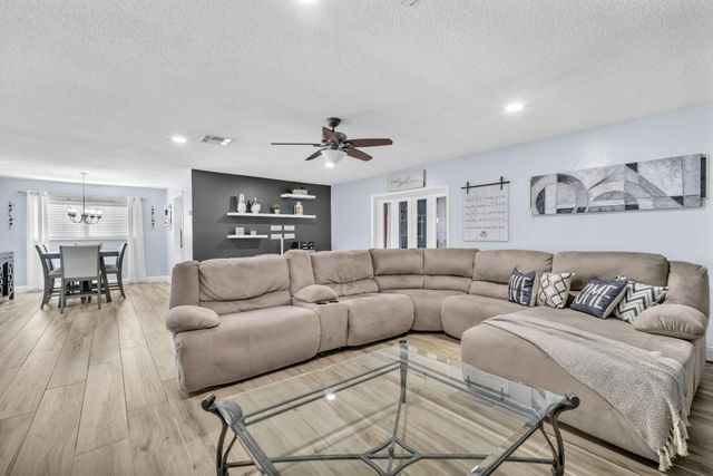 9591 Park Row, Boca Raton, FL 33428