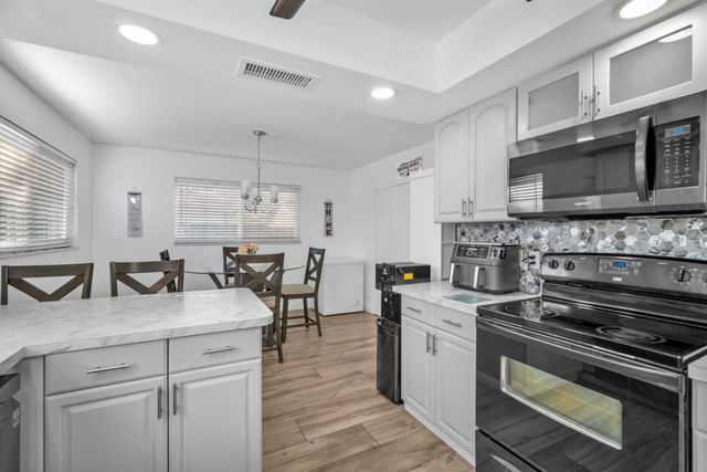 9591 Park Row, Boca Raton, FL 33428