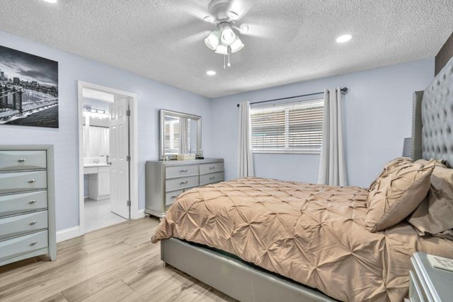 9591 Park Row, Boca Raton, FL 33428