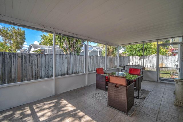 9591 Park Row, Boca Raton, FL 33428