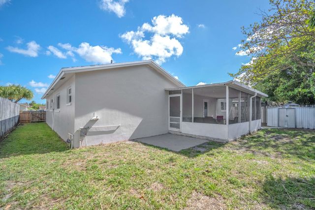 9591 Park Row, Boca Raton, FL 33428