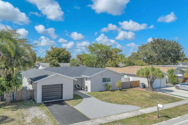 9591 Park Row, Boca Raton, FL 33428