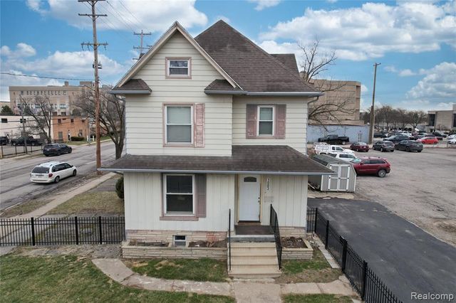 1003 Church Street, Flint, MI 48502