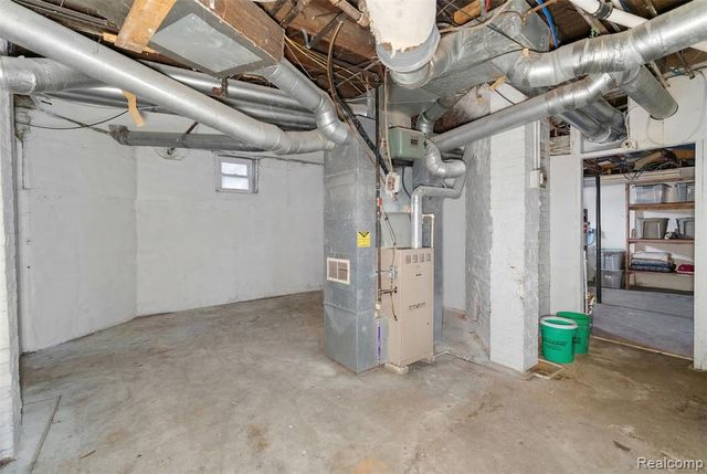 1003 Church Street, Flint, MI 48502