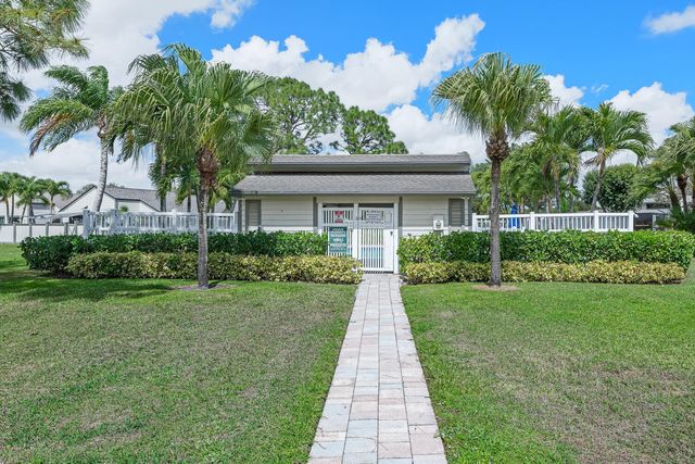 13367 Bedford Mews Court, Wellington, FL 33414