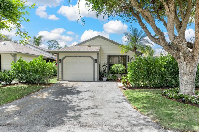 13367 Bedford Mews Court, Wellington, FL 33414